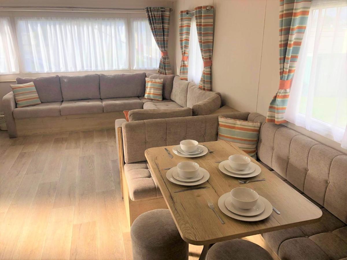 Cedar Deluxe Holiday Home Chapel Saint Leonards Buitenkant foto