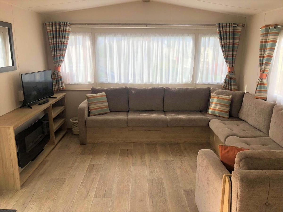 Cedar Deluxe Holiday Home Chapel Saint Leonards Buitenkant foto
